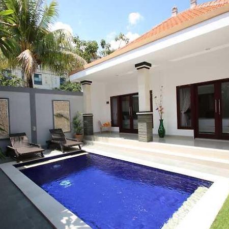 Villa Positano Seminyak Buitenkant foto
